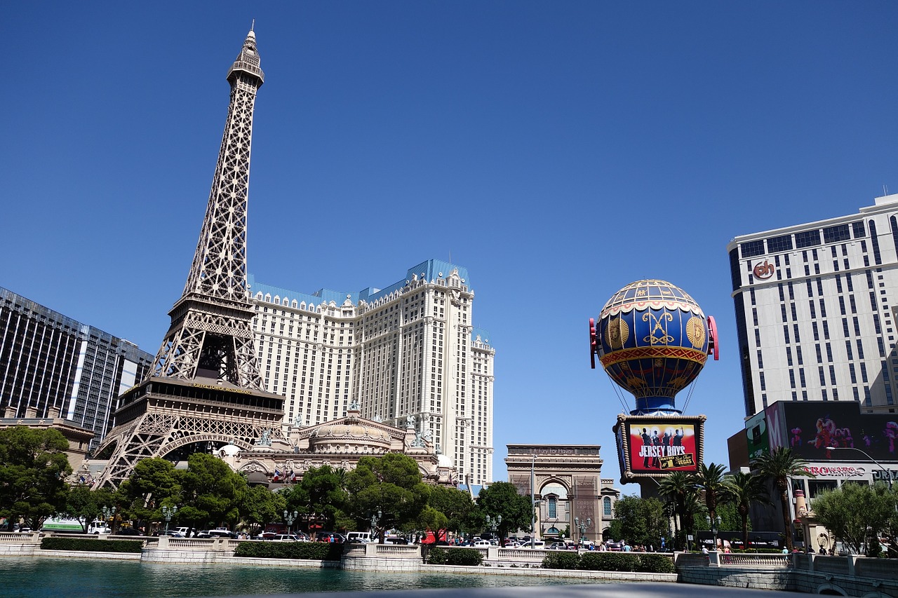 las vegas the beach tower landscape free photo