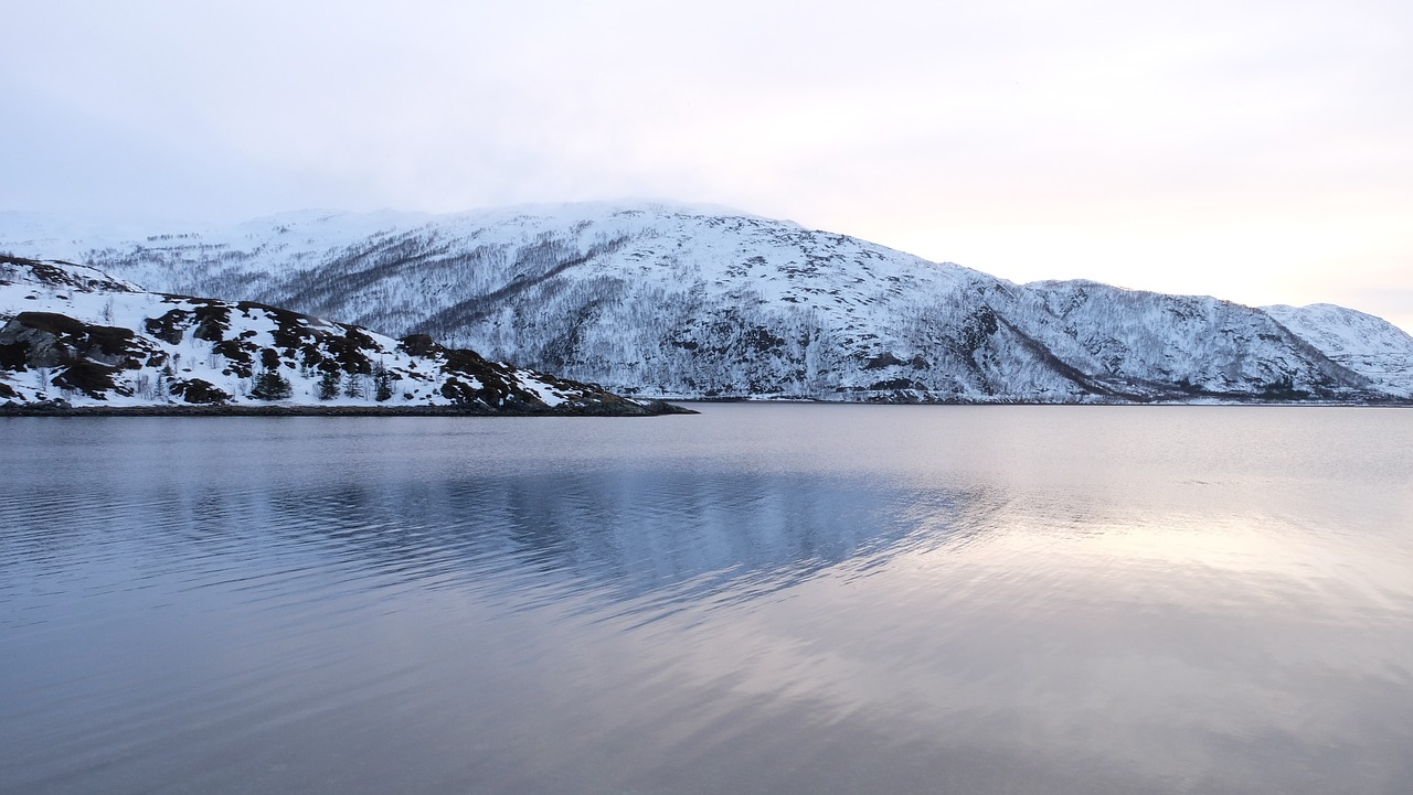 lauklines kystferie view tromso free photo