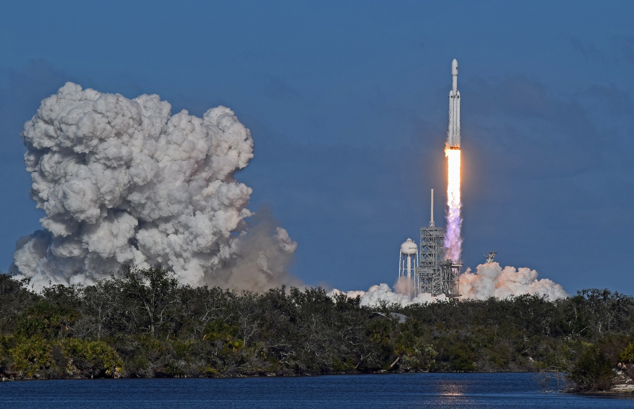 launch spacex falcon heavy free photo
