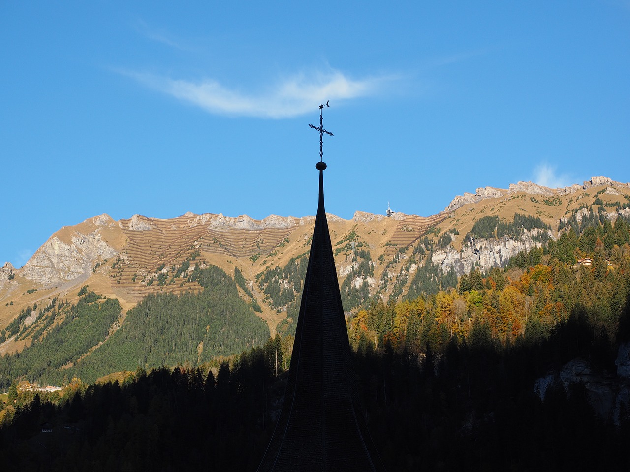 lauterbrunnen switzerland church free photo