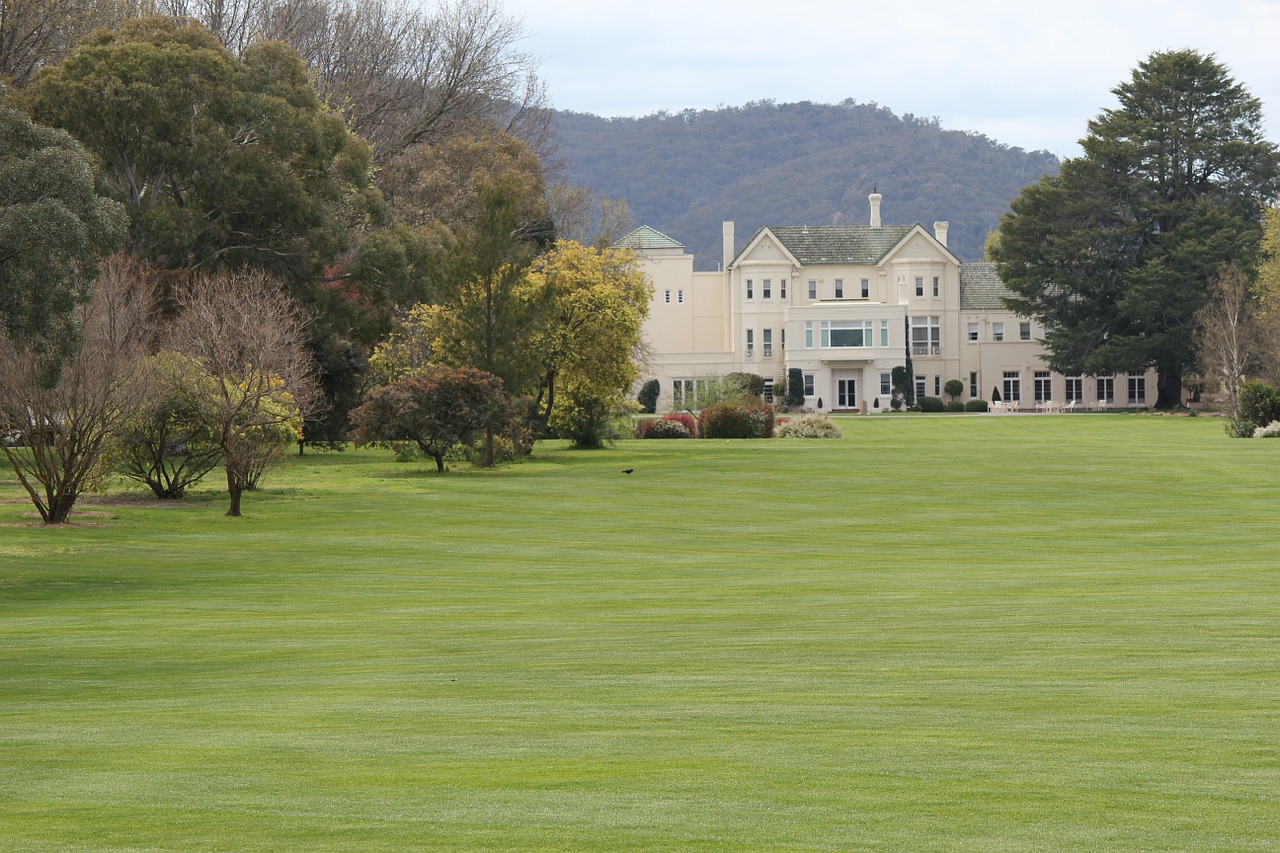 lawn mansion architecture free photo