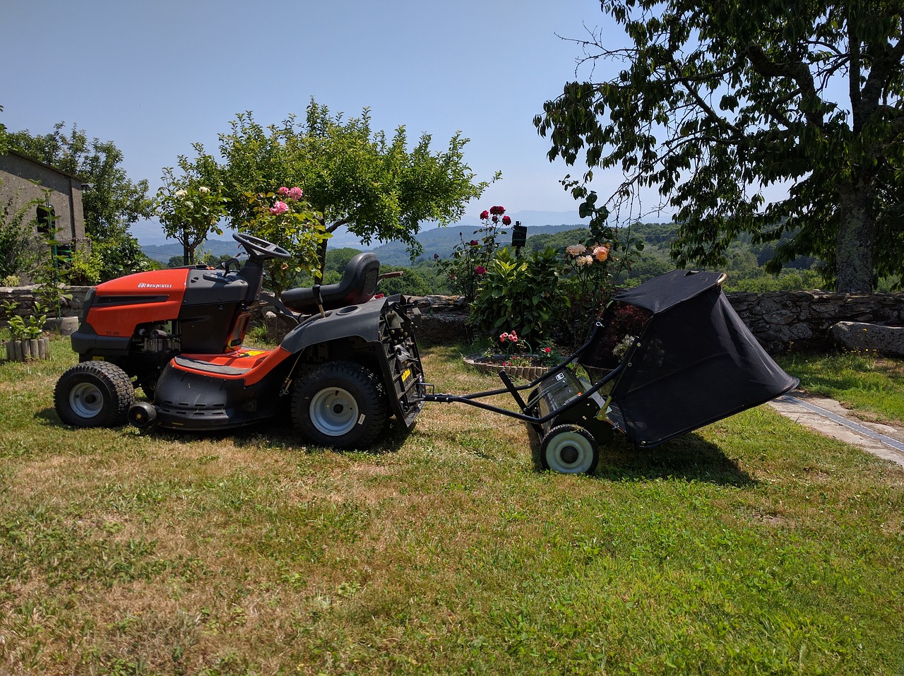 lawn mower tractor barredora free photo