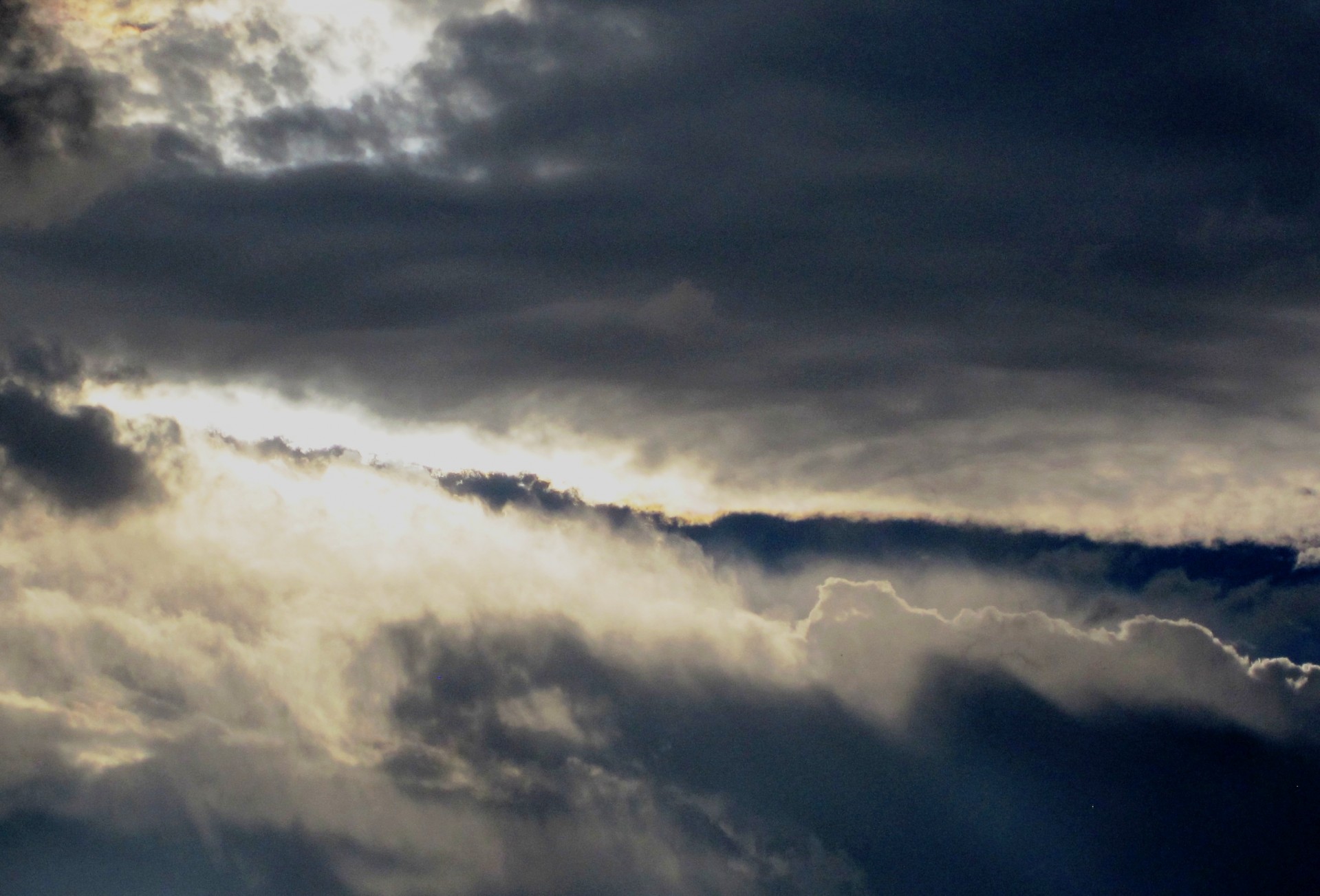 clouds varying layering free photo