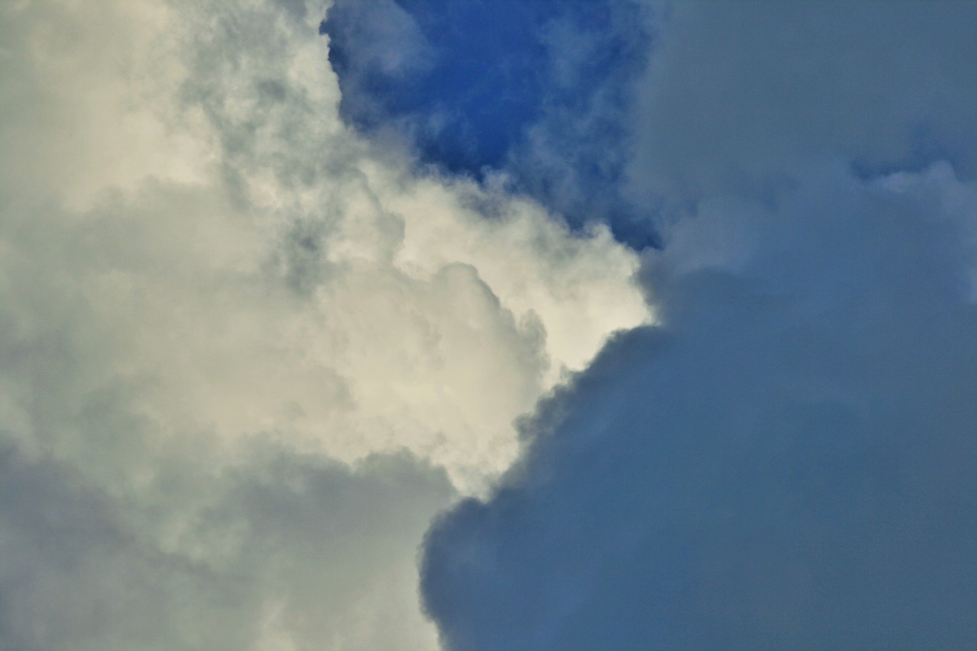 cloud dense layers free photo