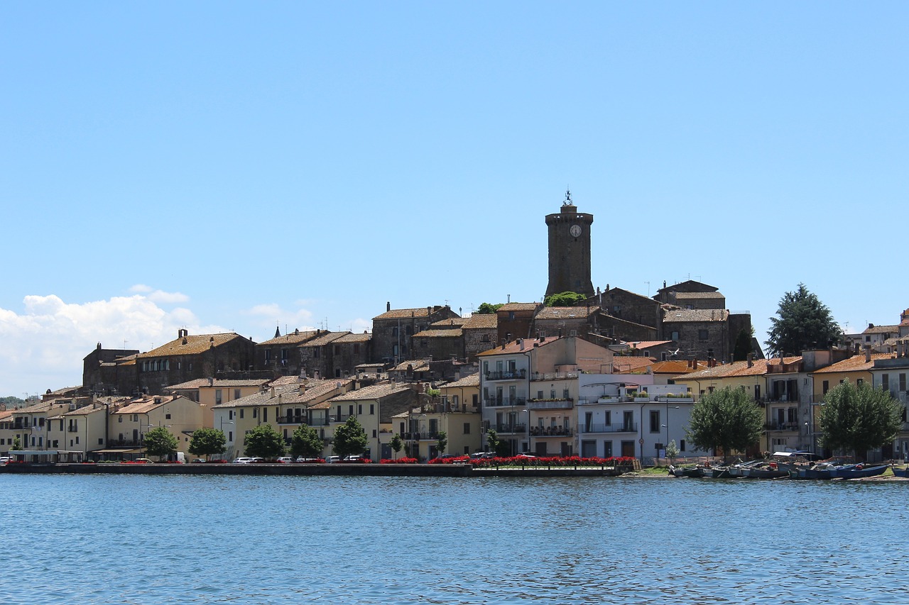 lazio  lake  of free photo