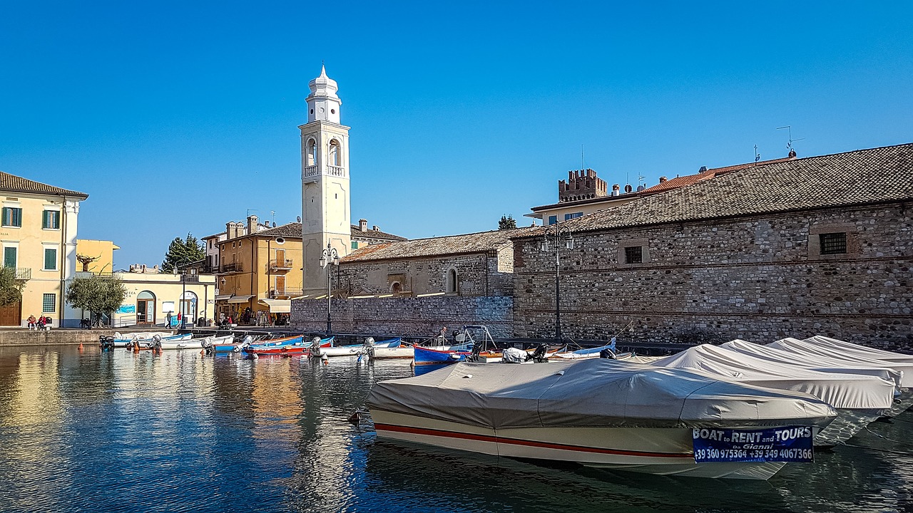 lazise  lago di garda  garda free photo