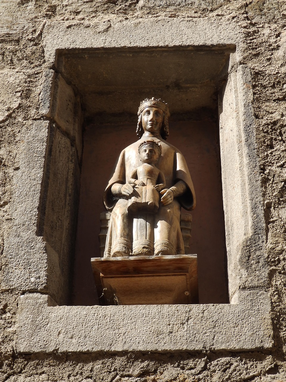 le-puy-en-velay statue religion free photo