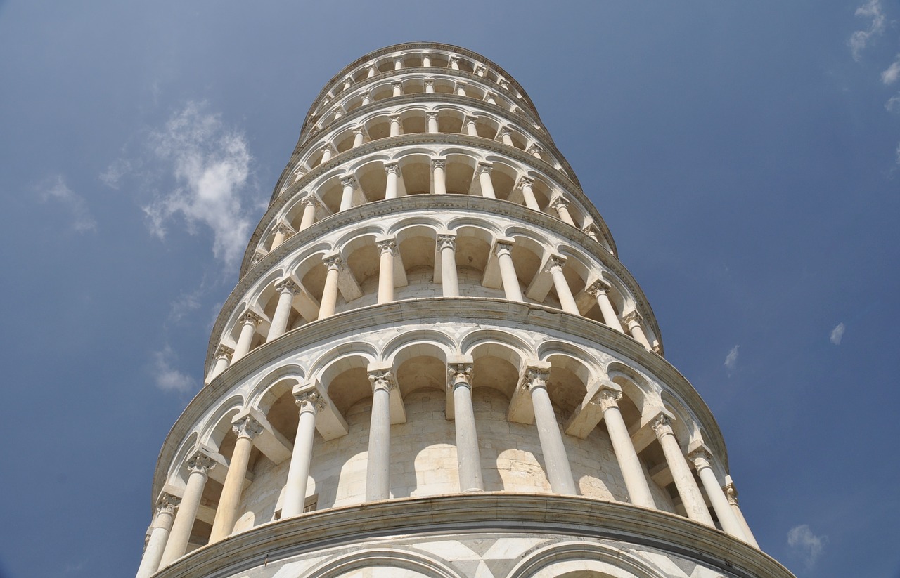 leaning tower pisa italy free photo