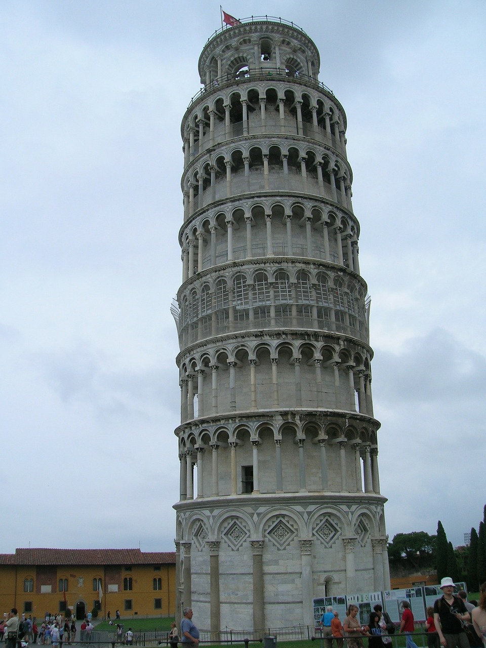 leaning tower pisa tuscany free photo