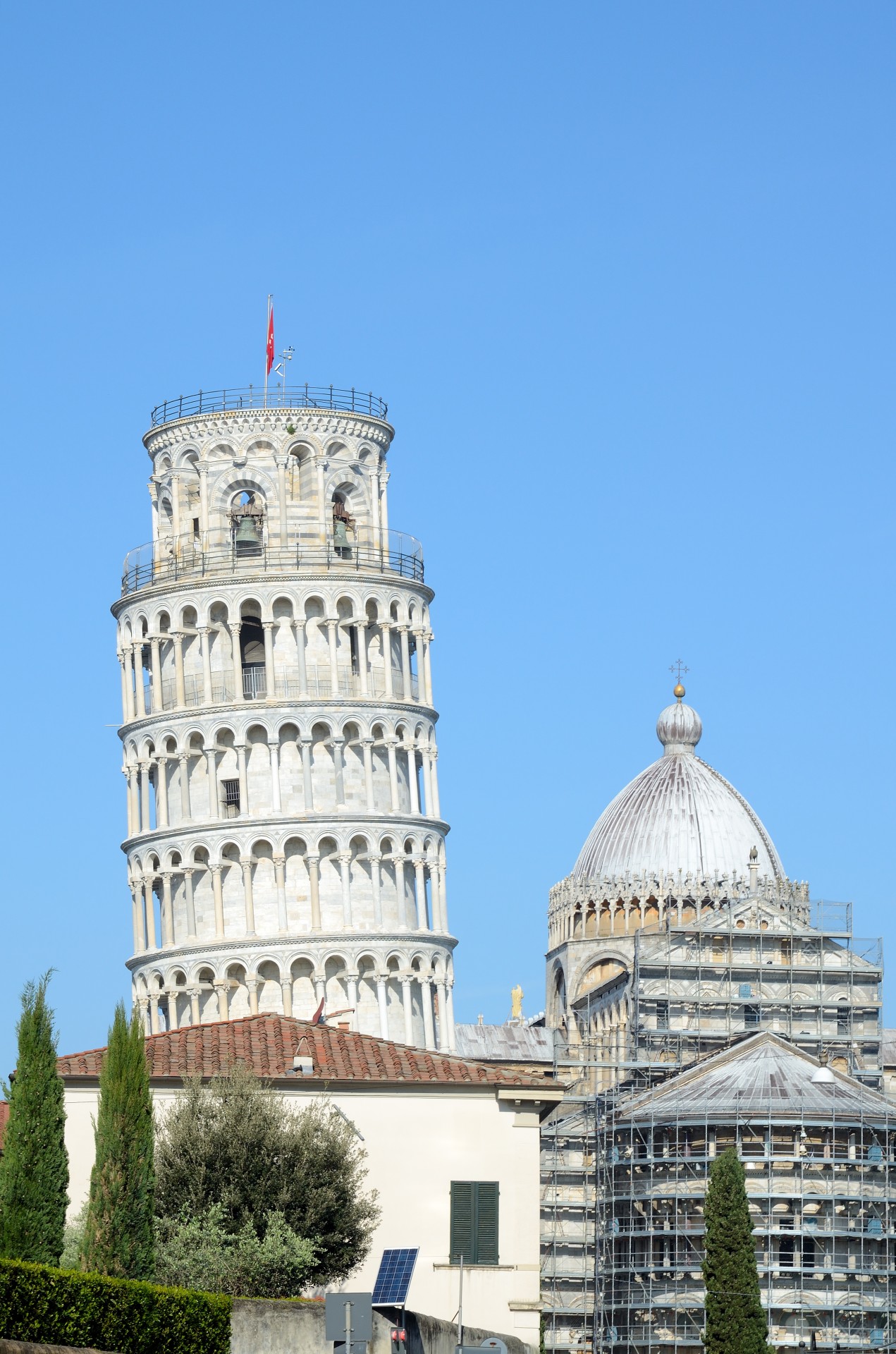 leaning tower piazza dei miracoli italy free photo
