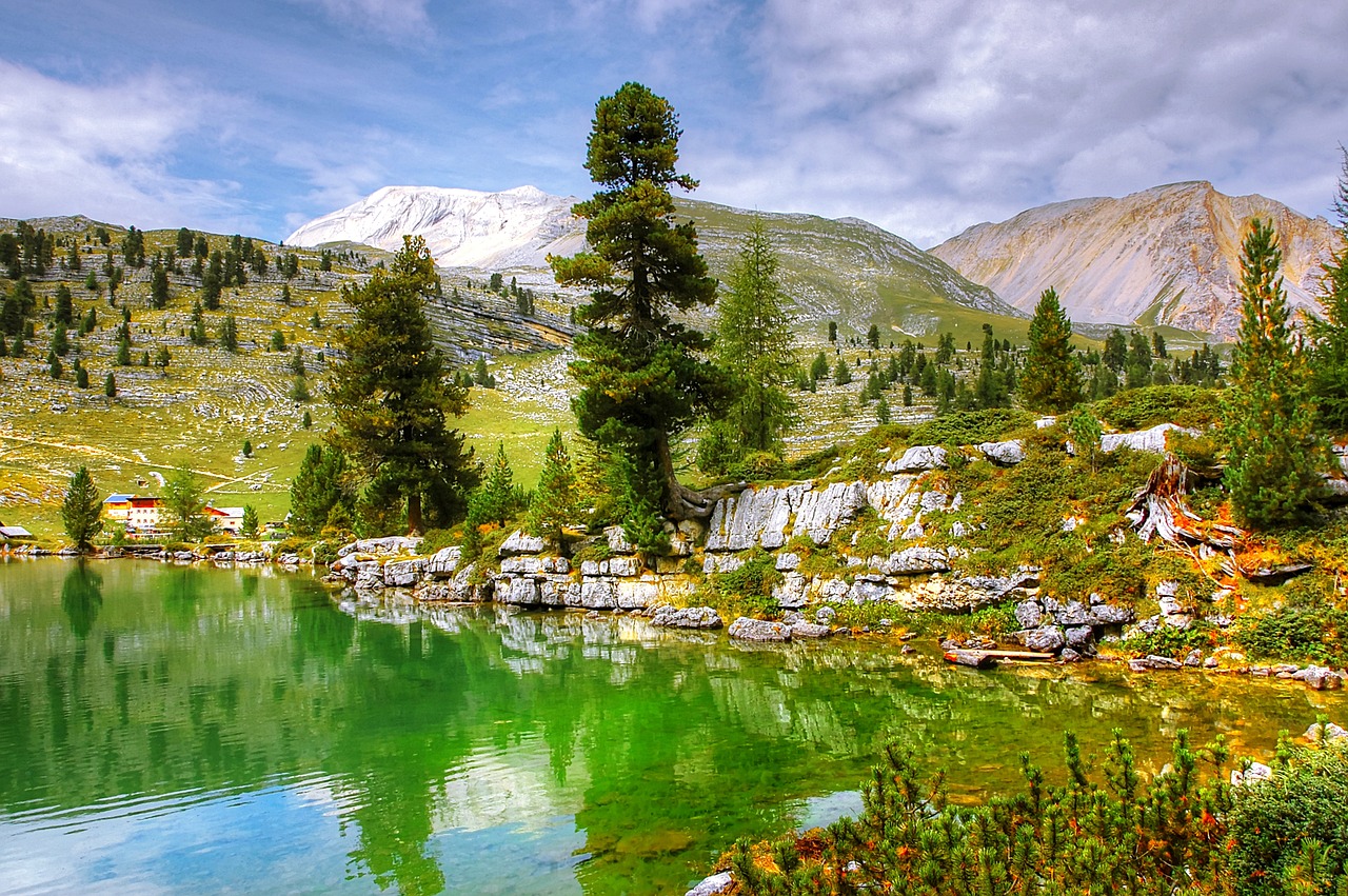 lech le vert  dolomites  bergsee free photo