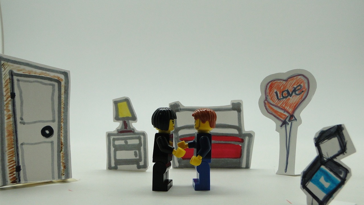 lego love couples free photo