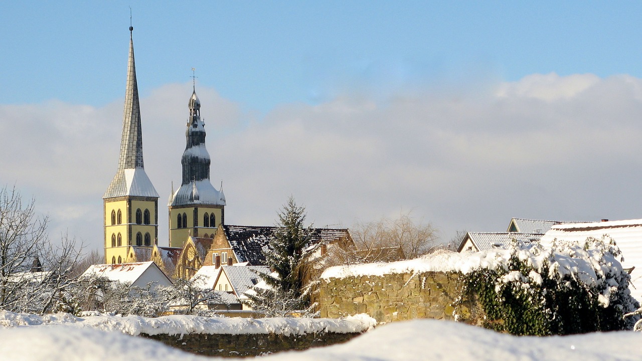 lemgo church winter free photo