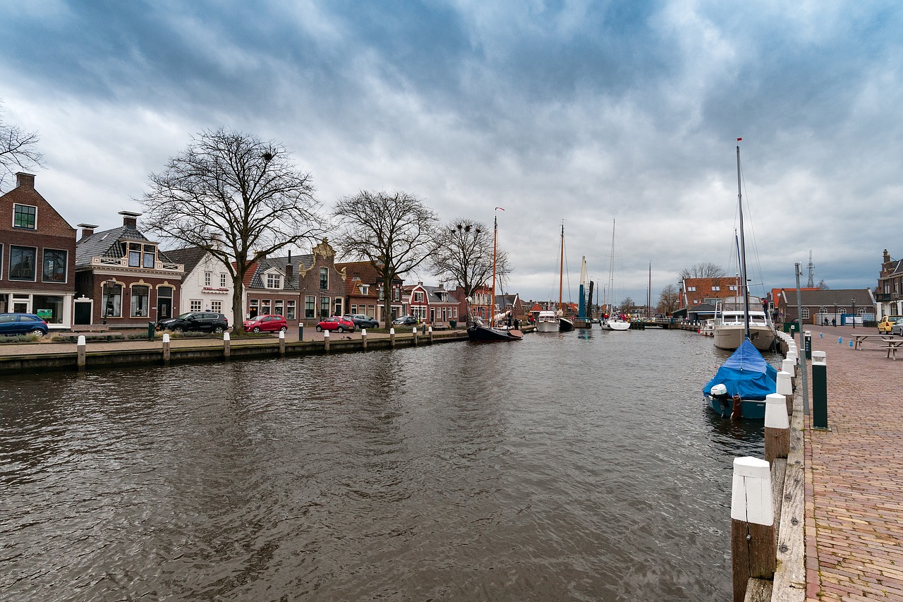 lemmer port netherlands free photo