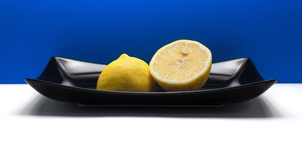 lemon fruit black plate free photo