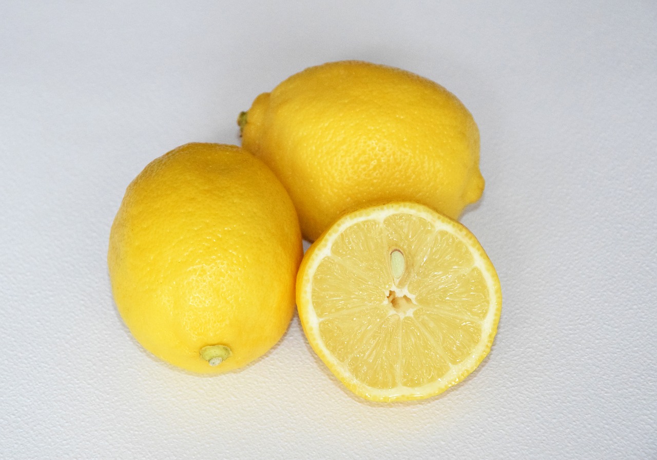 lemon fruit vitamins free photo