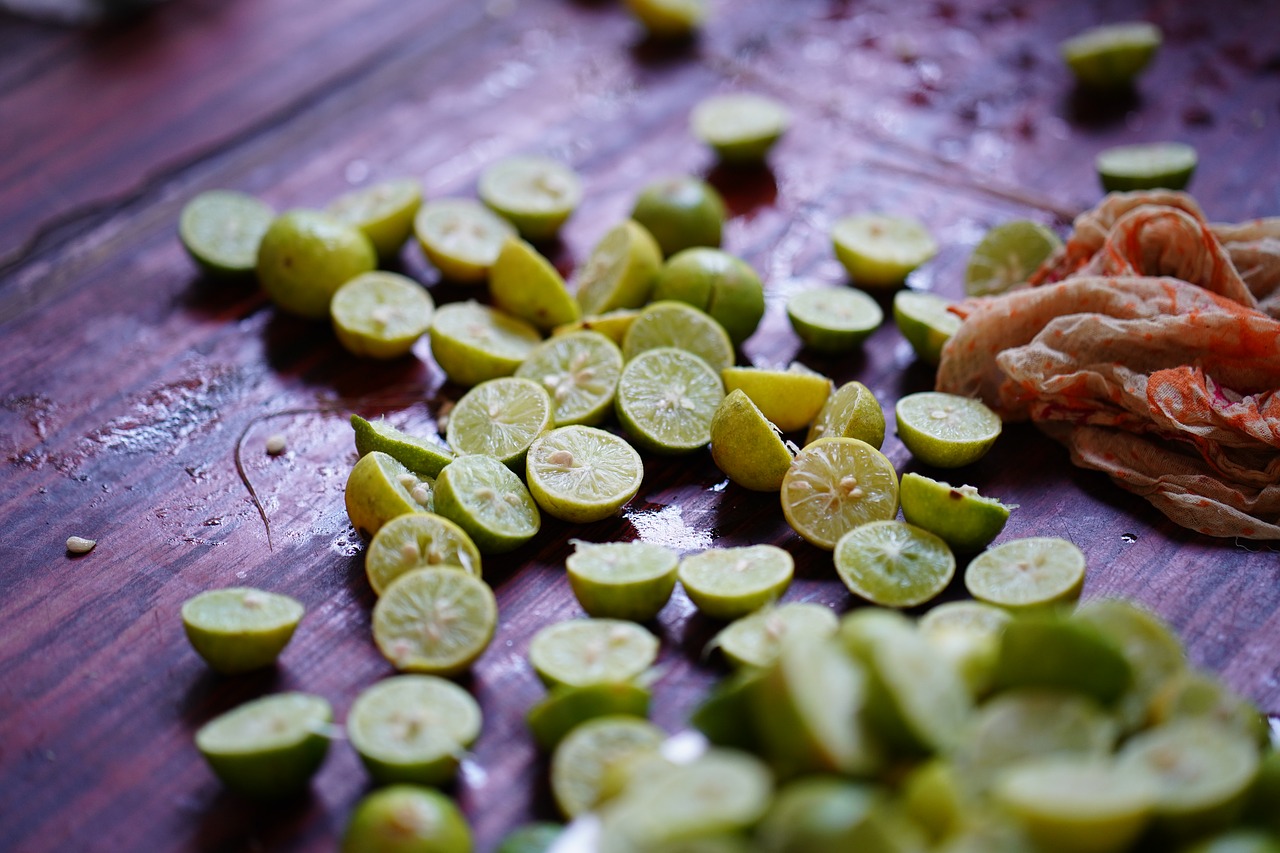 lemon - fruit  juice  table free photo