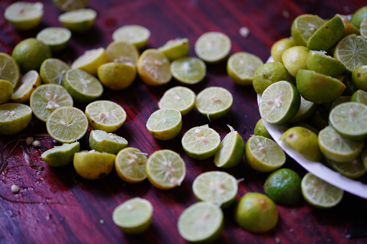 lemon - fruit  juice  table free photo