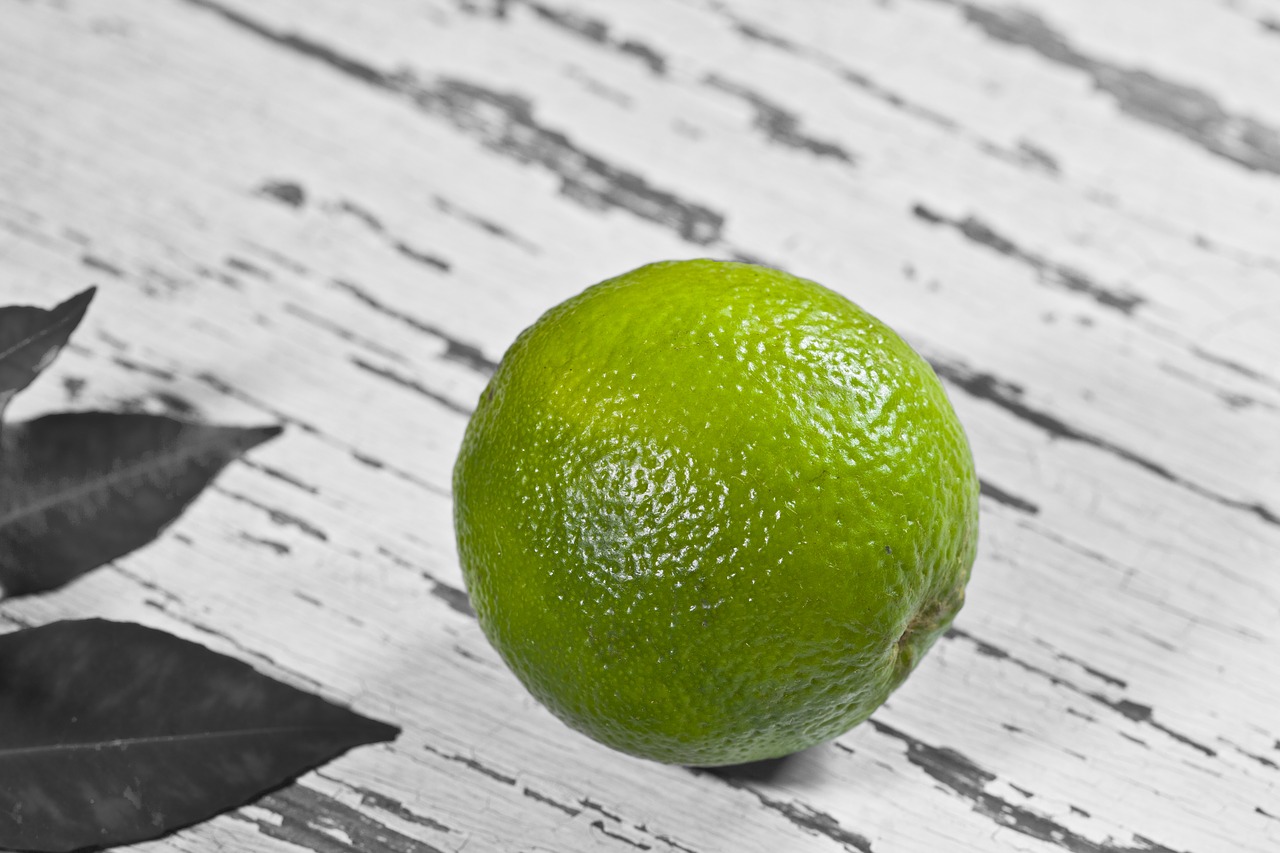 lemon juicy  lemon  citrus free photo