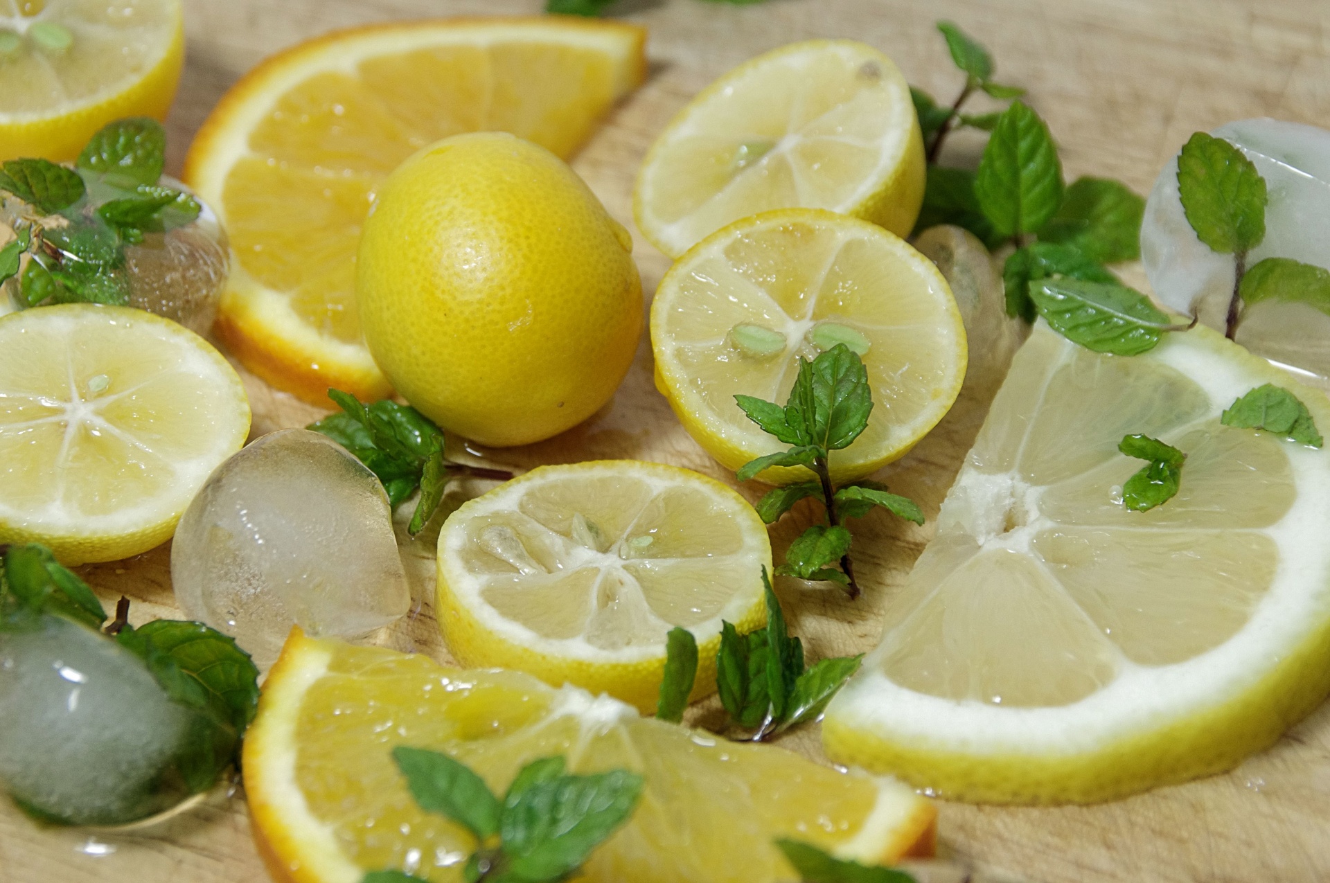lemon slices mint free photo