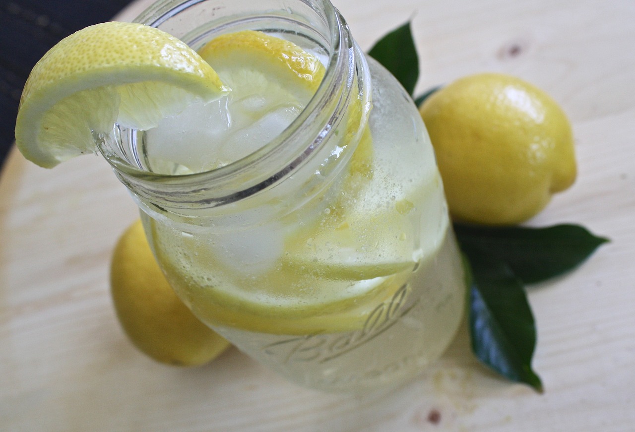 lemon water lemonade glass free photo