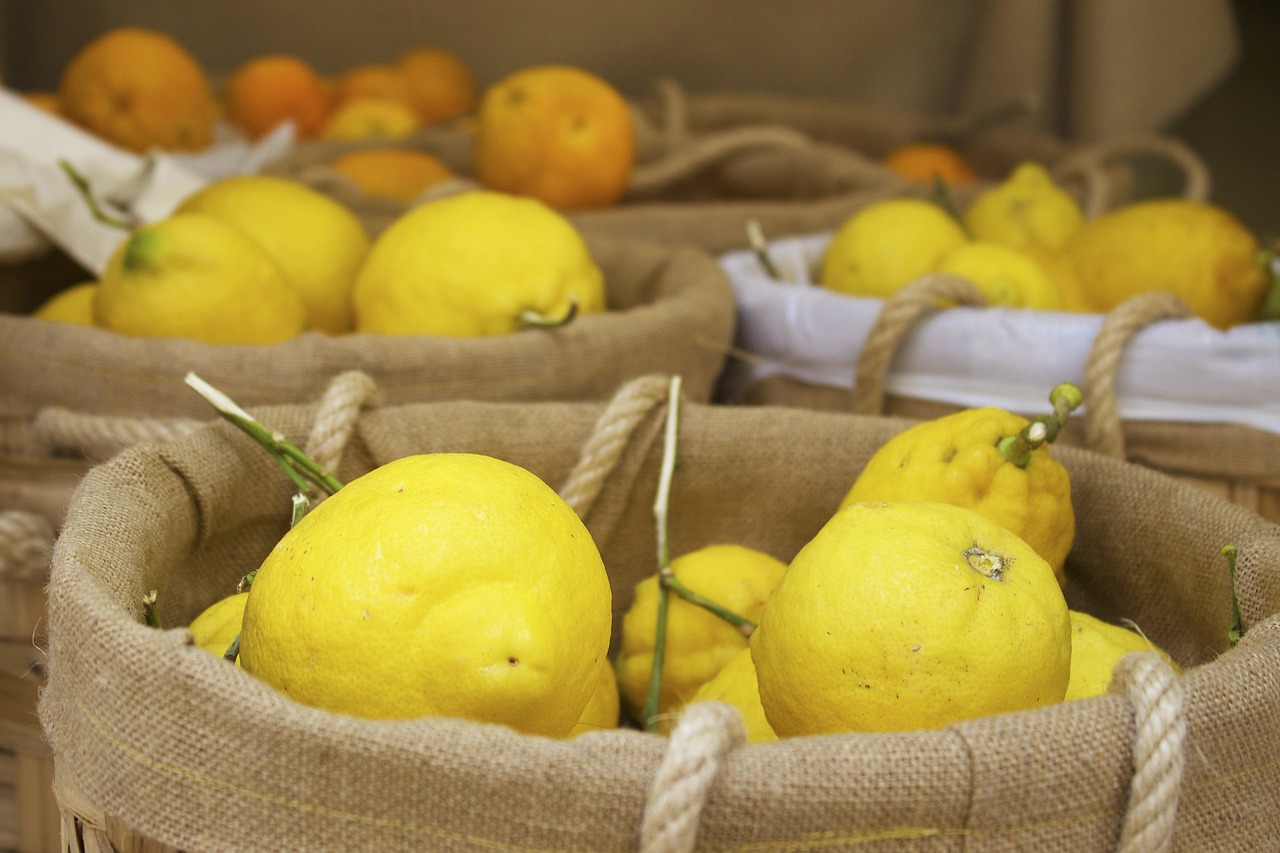 lemons market fruit free photo