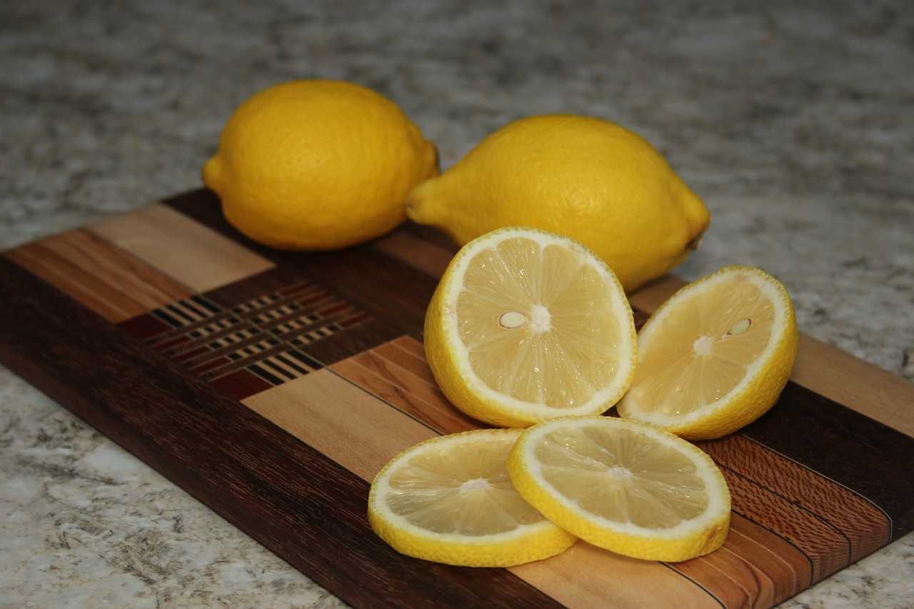 lemons fruit fresh free photo