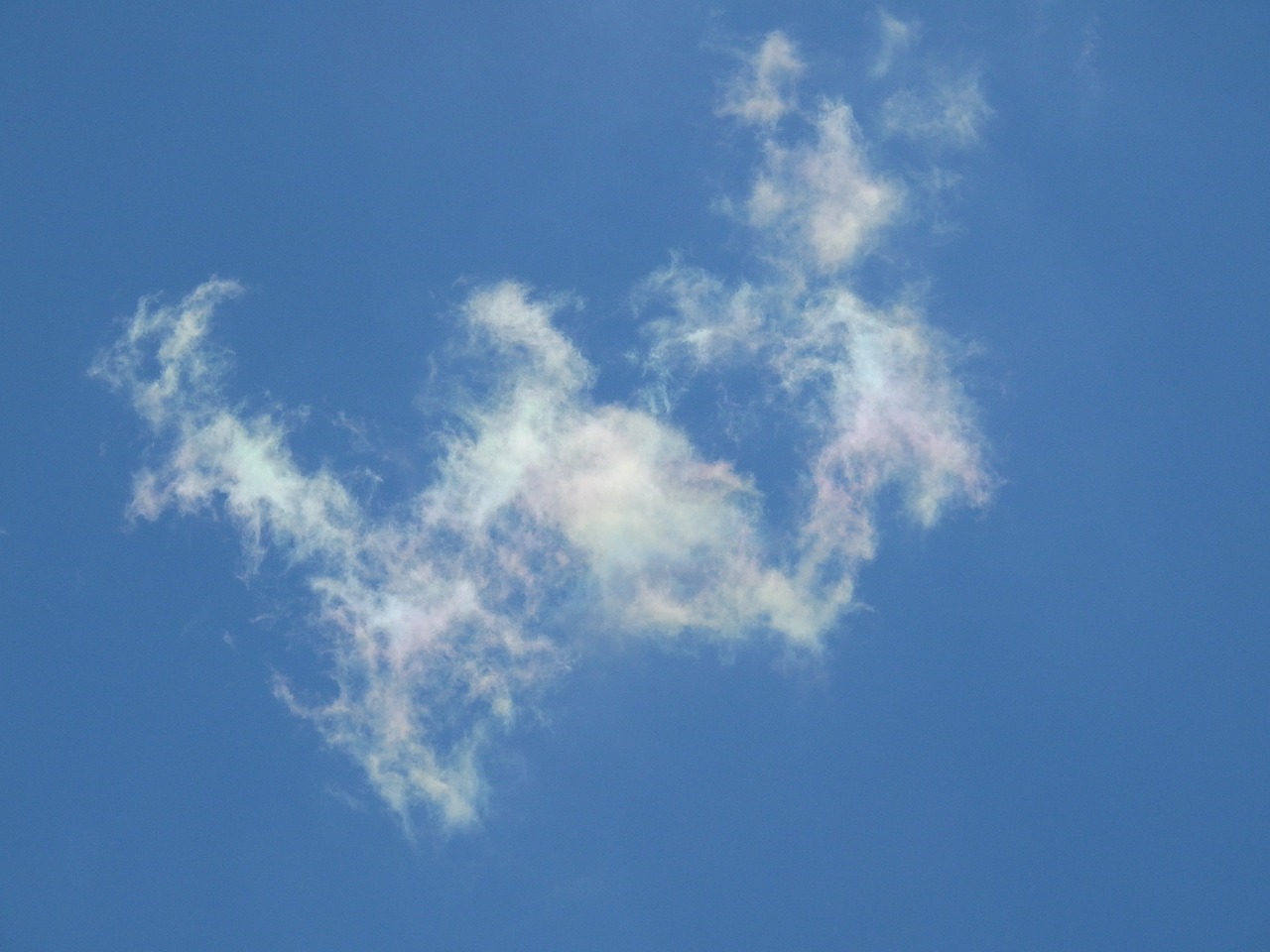 letter w clouds blue sky free photo