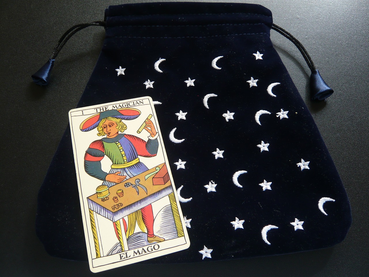 letters tarot fortune telling