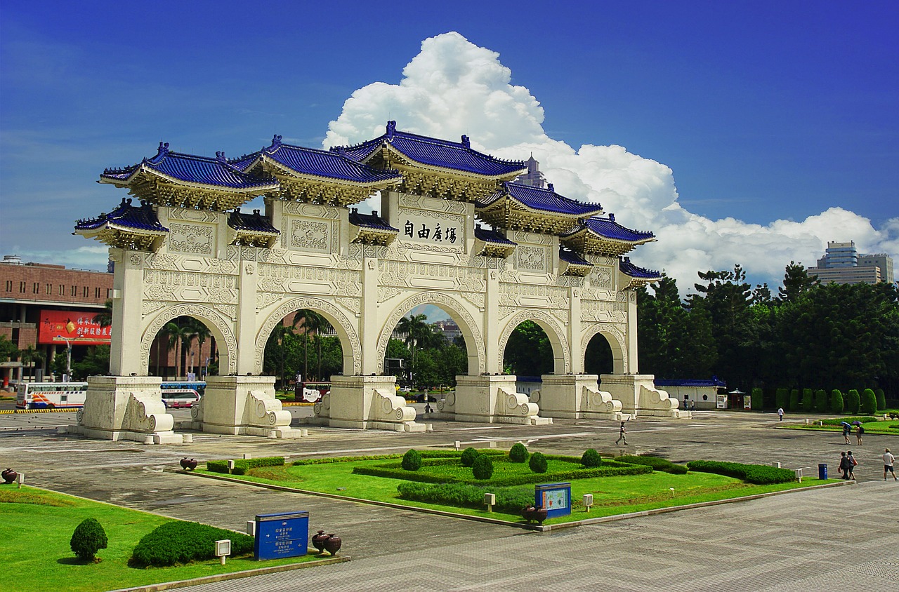 liberty square chiang kai-shek memorial hall taipei free photo