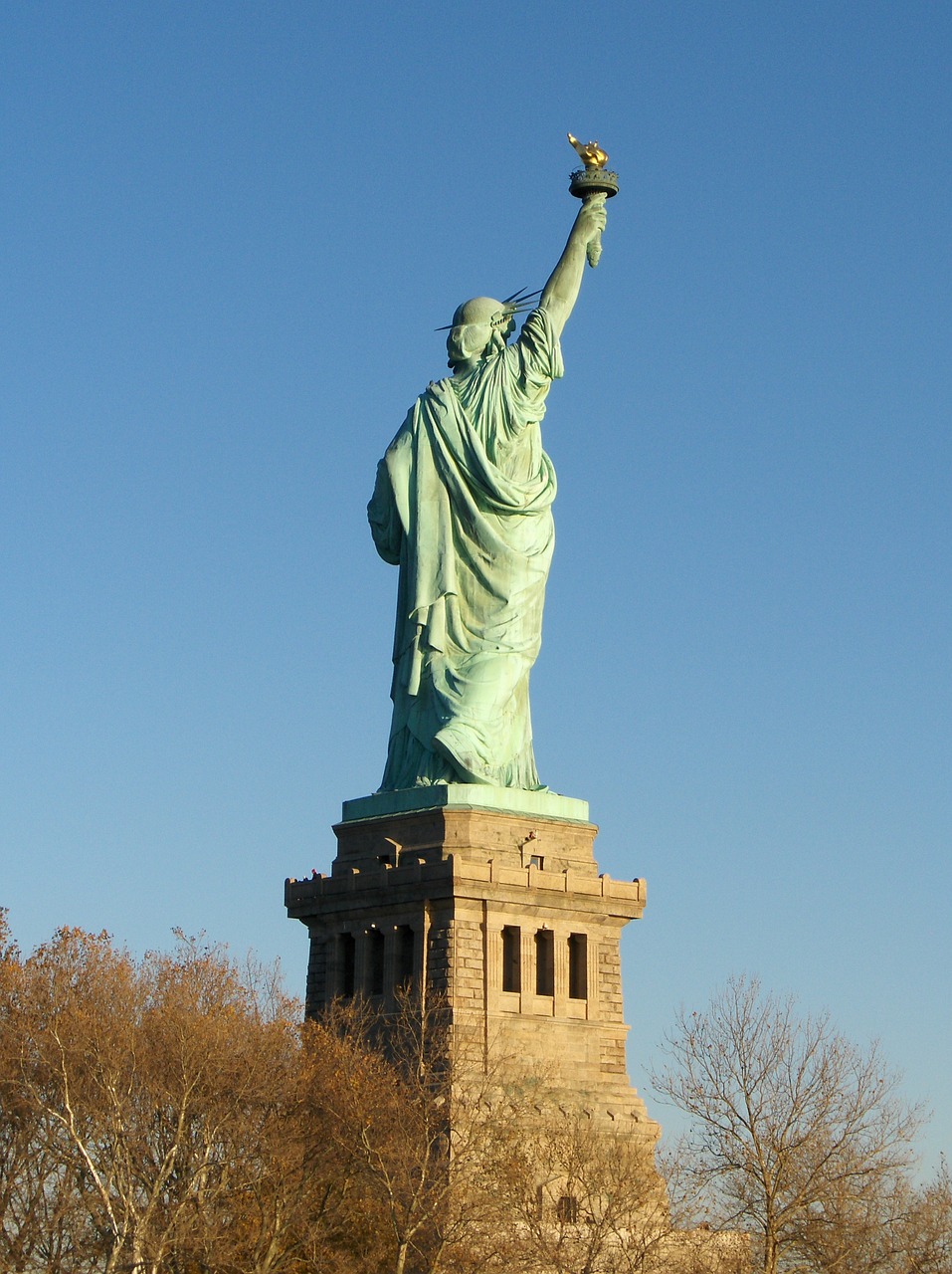 statue of liberty new york liberty island free photo