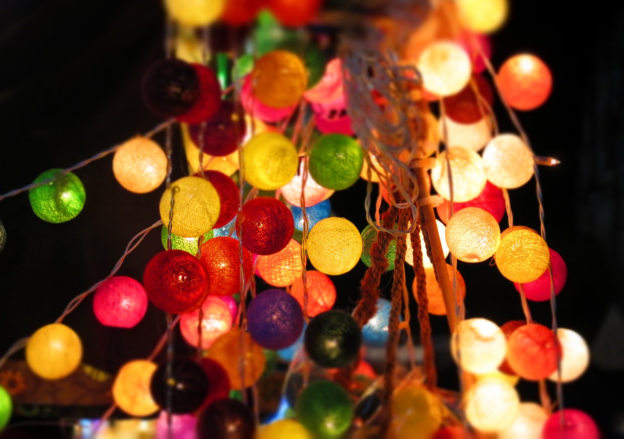 lichterkette chinese lanterns lights free photo