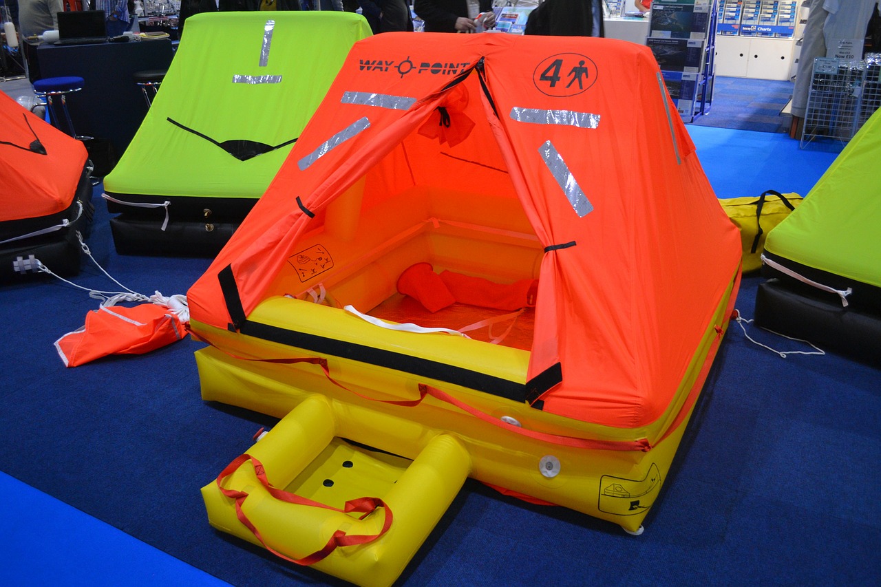 life raft lifeboat inflatable free photo