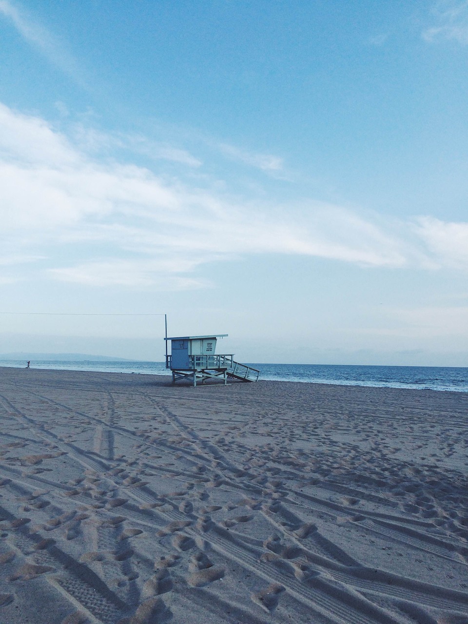 lifeguard booth empty beach free photo