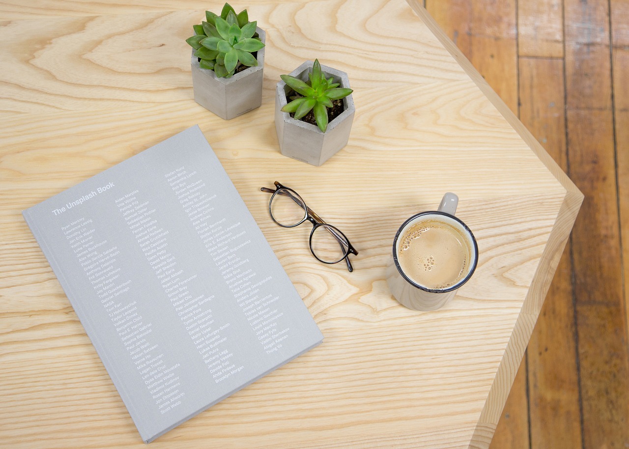 lifestyle desk table free photo