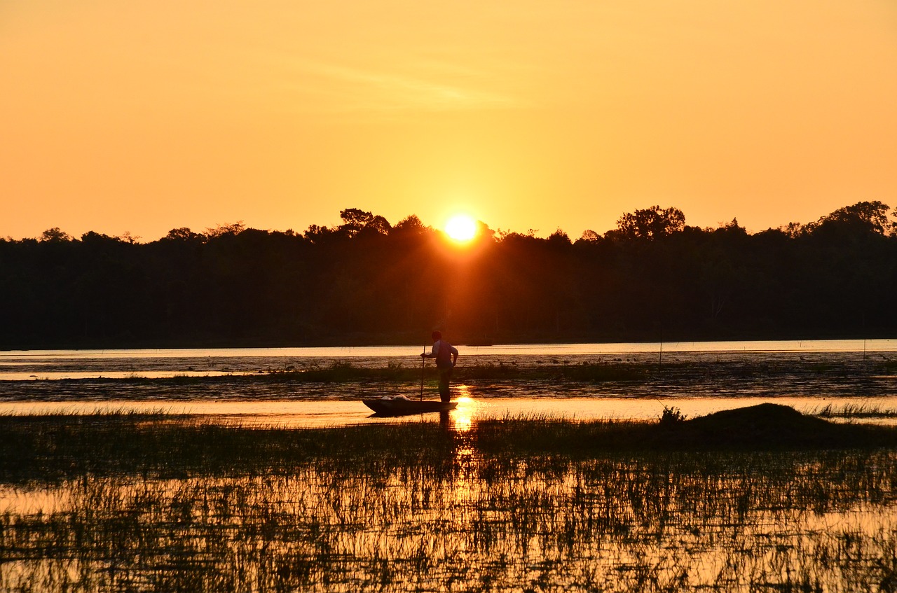 lifestyle fishing countryside free photo