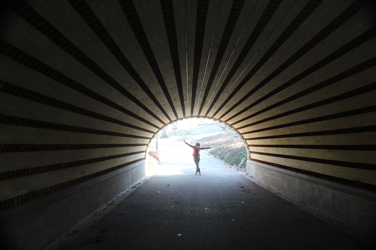 light tunnel central park free photo