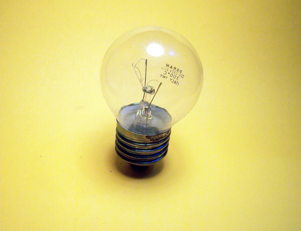 light light bulb yellow free photo