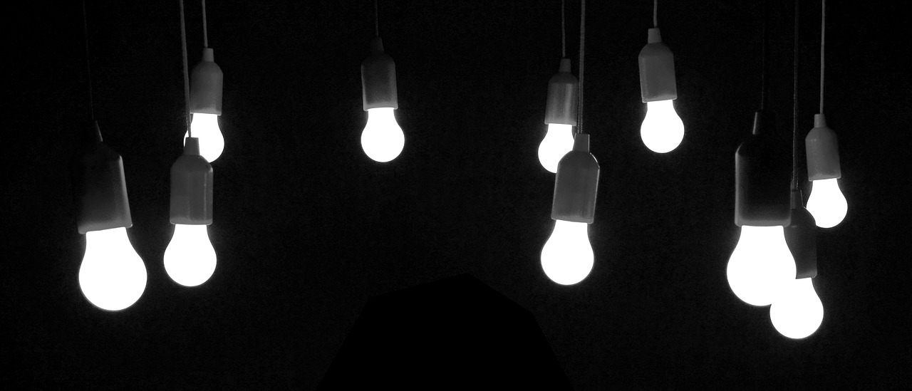 light bulbs light bulbs free photo