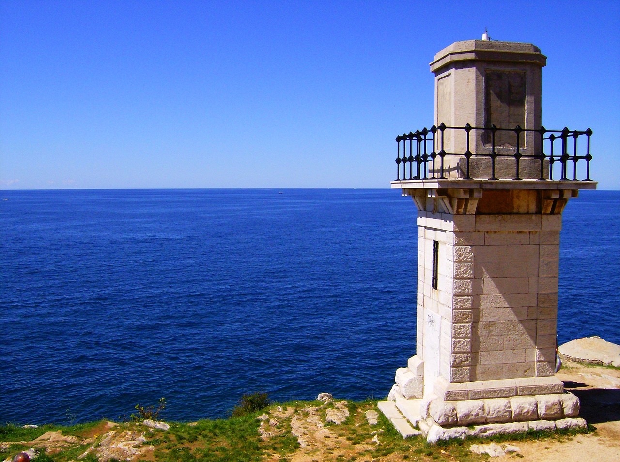 lighthouse adriatic sea south free photo