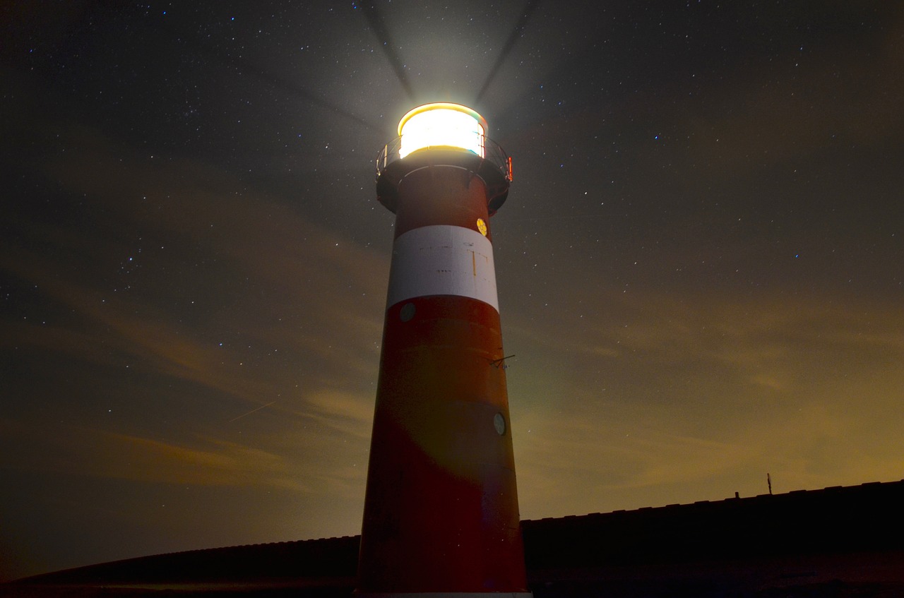 lighthouse beacon warning free photo