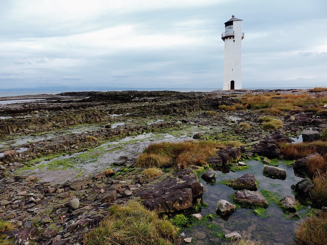 lighthouse southerness sea free photo