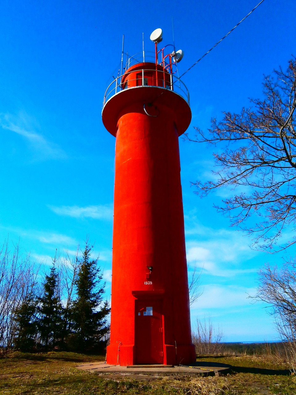 lighthouse sky spring free photo