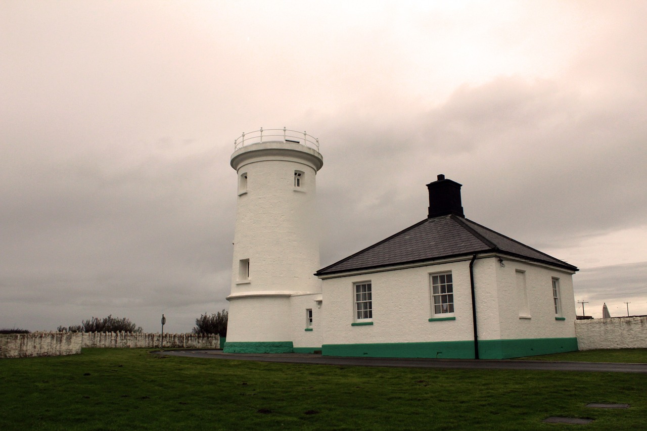 lighthouse cloudy stormy free photo