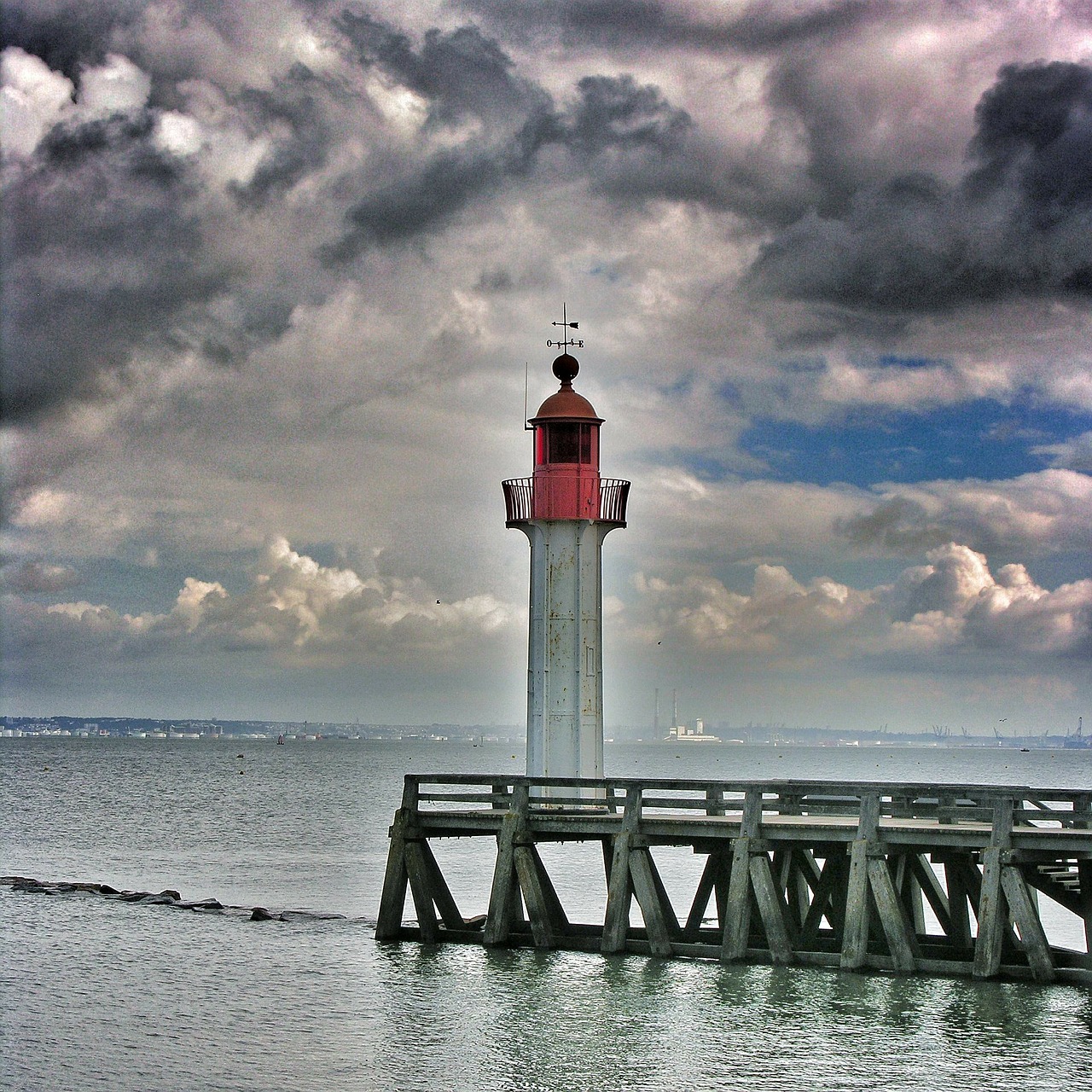lighthouse sky blue free photo