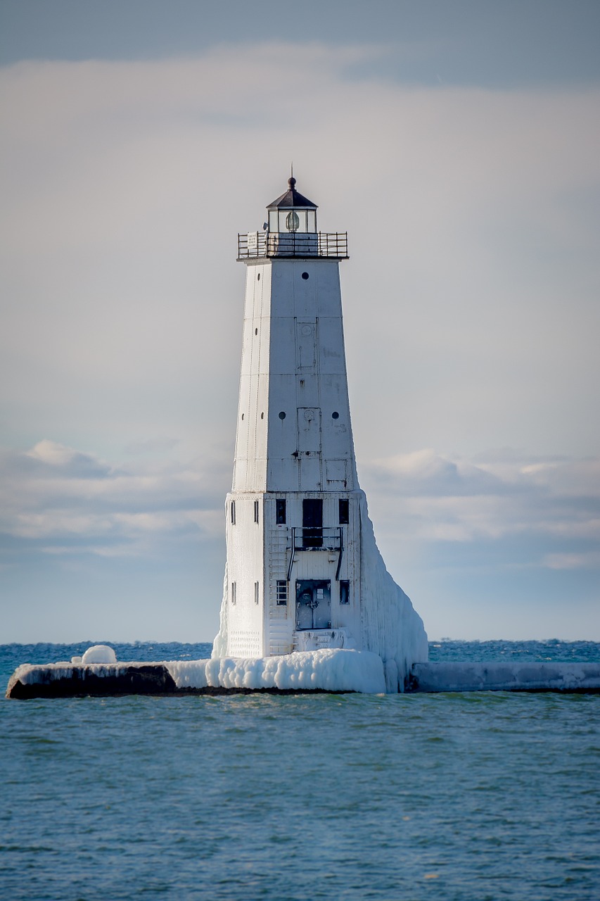 lighthouse beacon water free photo