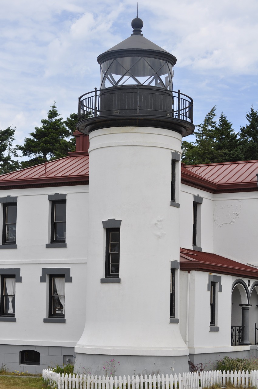 lighthouse whidbey island washington free photo