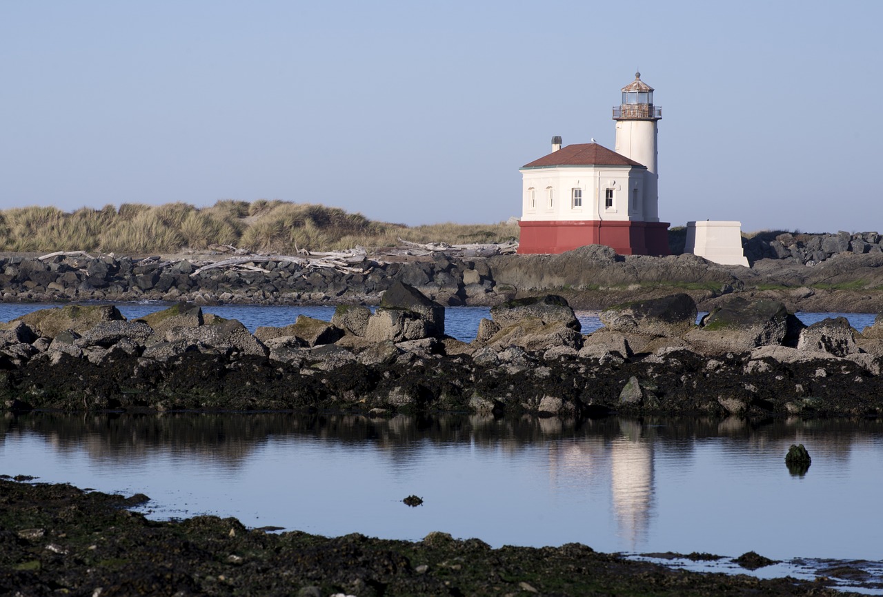 lighthouse oregon coast free photo