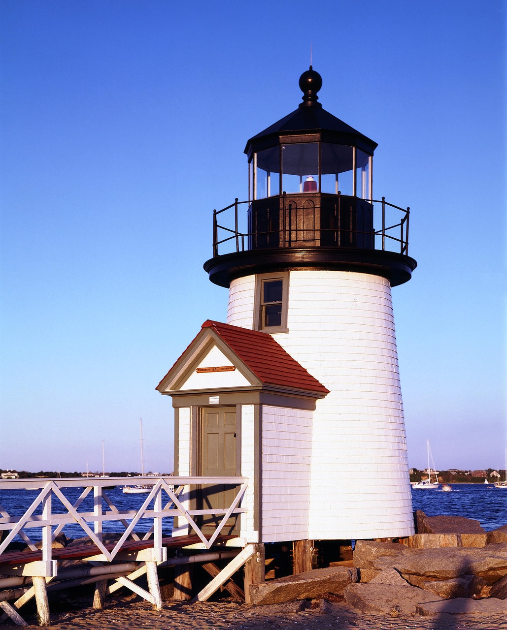 lighthouse tower beacon free photo