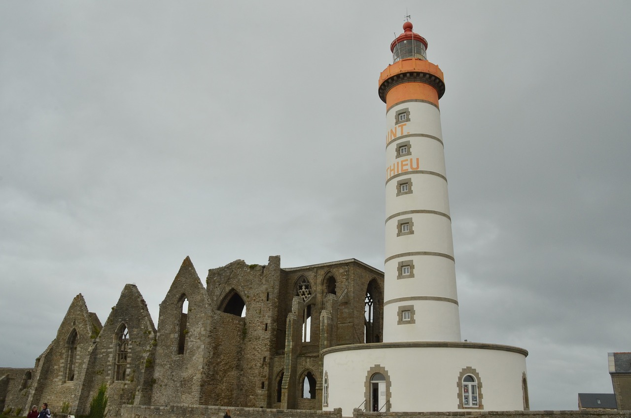 lighthouse ruin ship free photo